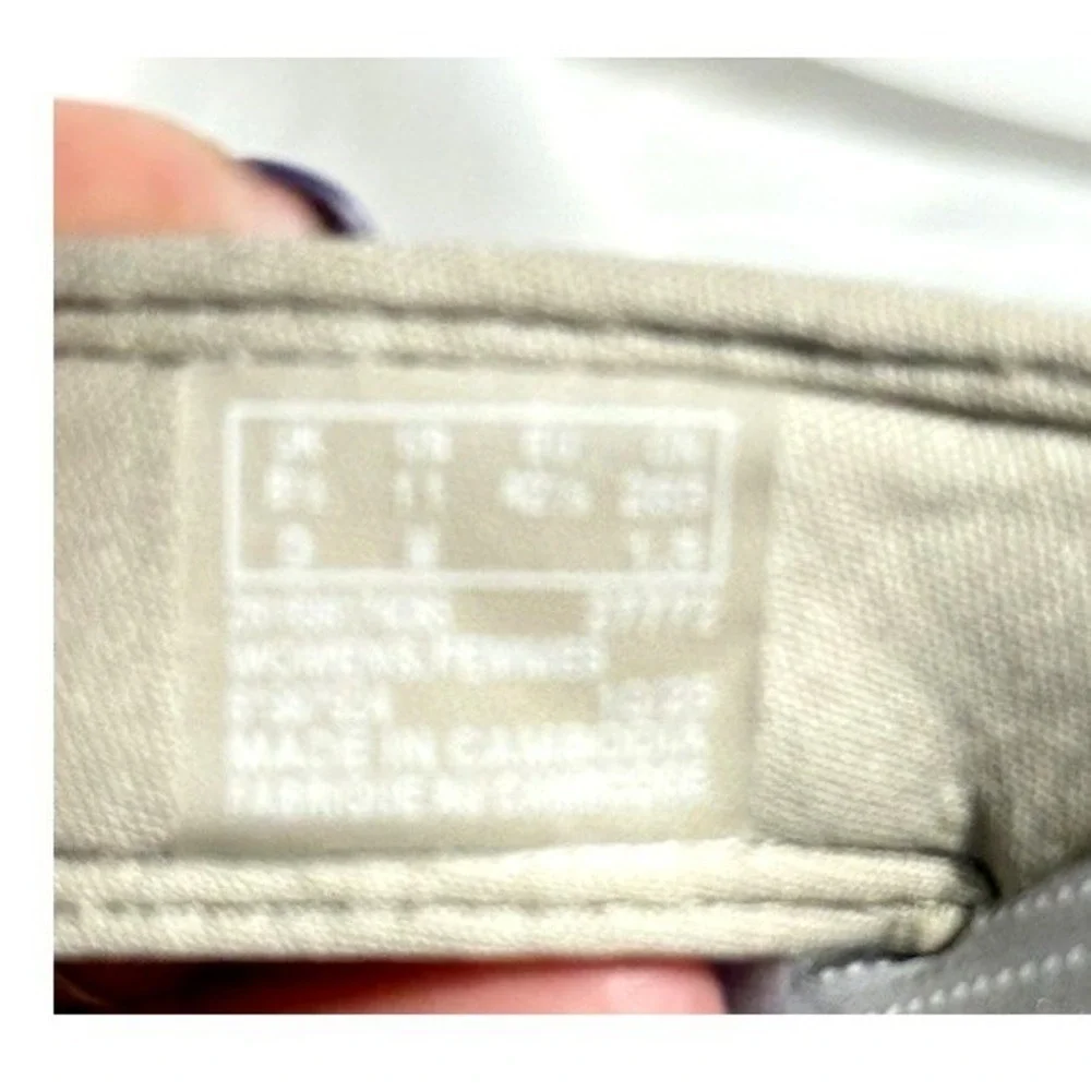 Clarks Cushioned Thong Sandals Gray Beige Logo Slip On Women's US 8